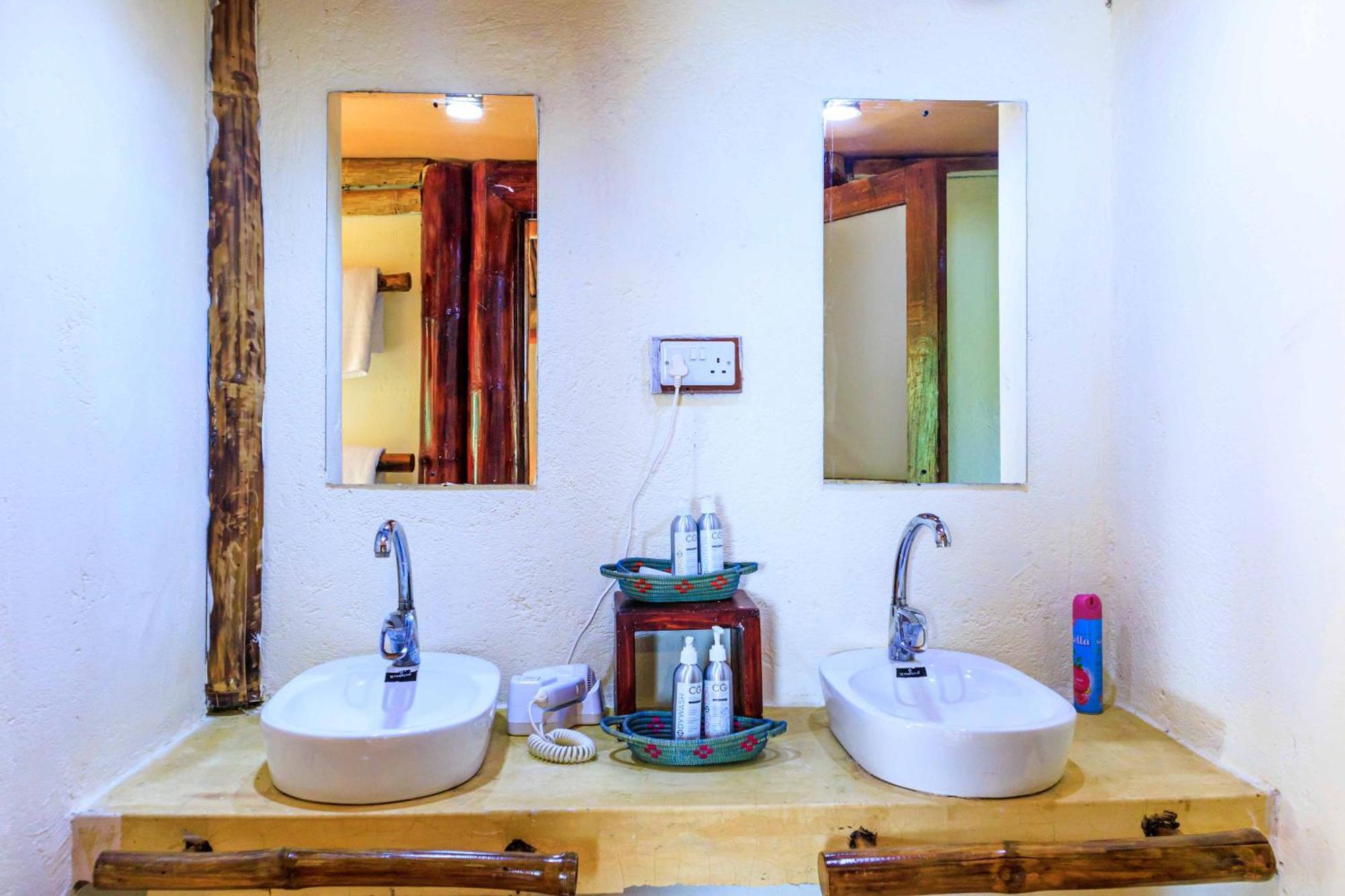 Samburu Elephant Lodge Isiolo Εξωτερικό φωτογραφία